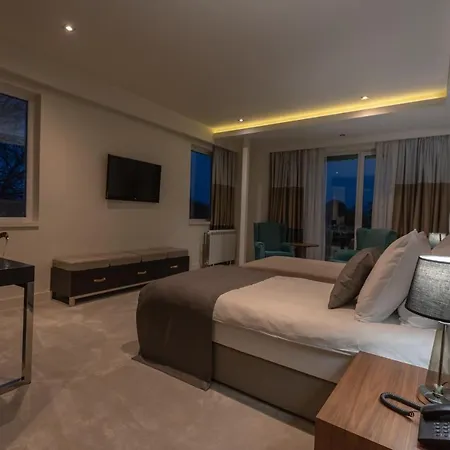 Abc Hotel